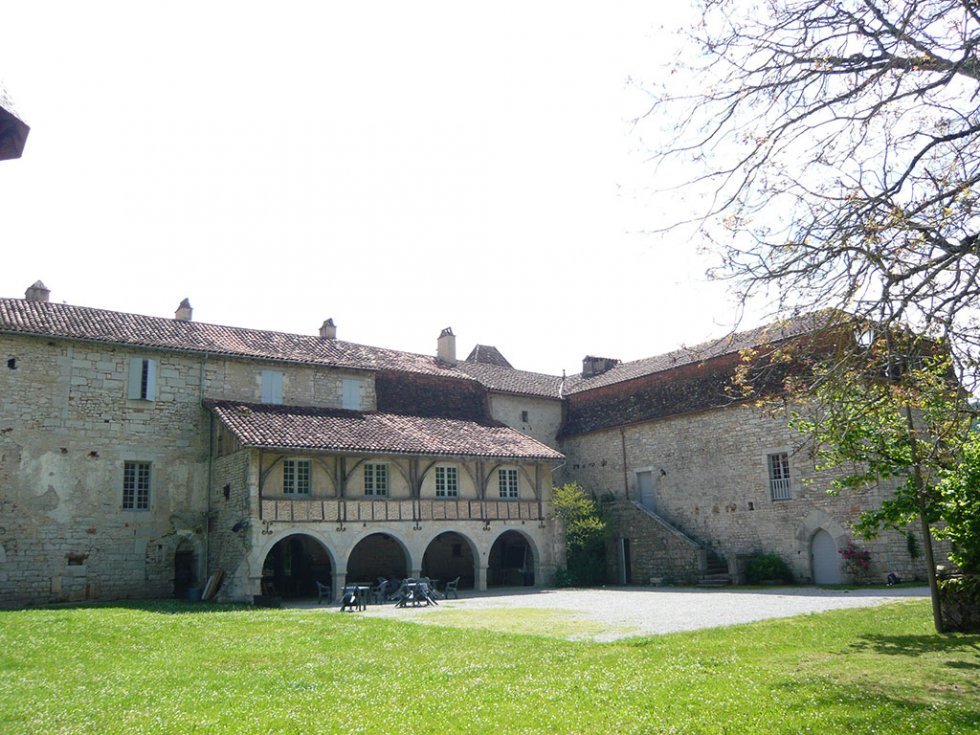 Vue depuis le jardin du Prieuré